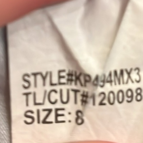 Kut From The Kloth Catherine Boyfriend Distressed Jeans Size 8 - Picture 13 of 13